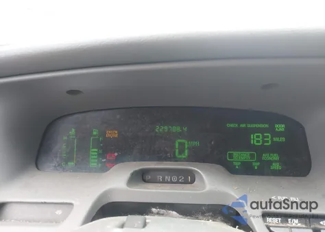 2005 Mercury Grand Marquis Ls/Lse z USA, uszkodzony, nr VIN 2MEFM75W85X645619